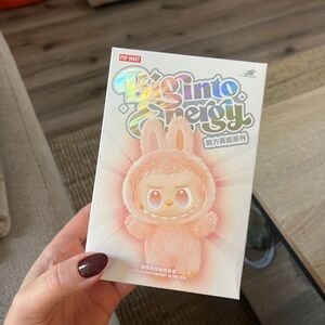 Pop Mart Big Into Energy UNOPENED